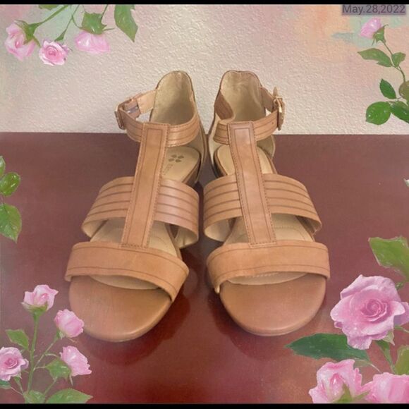☀️☀️Naturalizer N5 Comfort Sandals 👡 - Picture 1 of 7